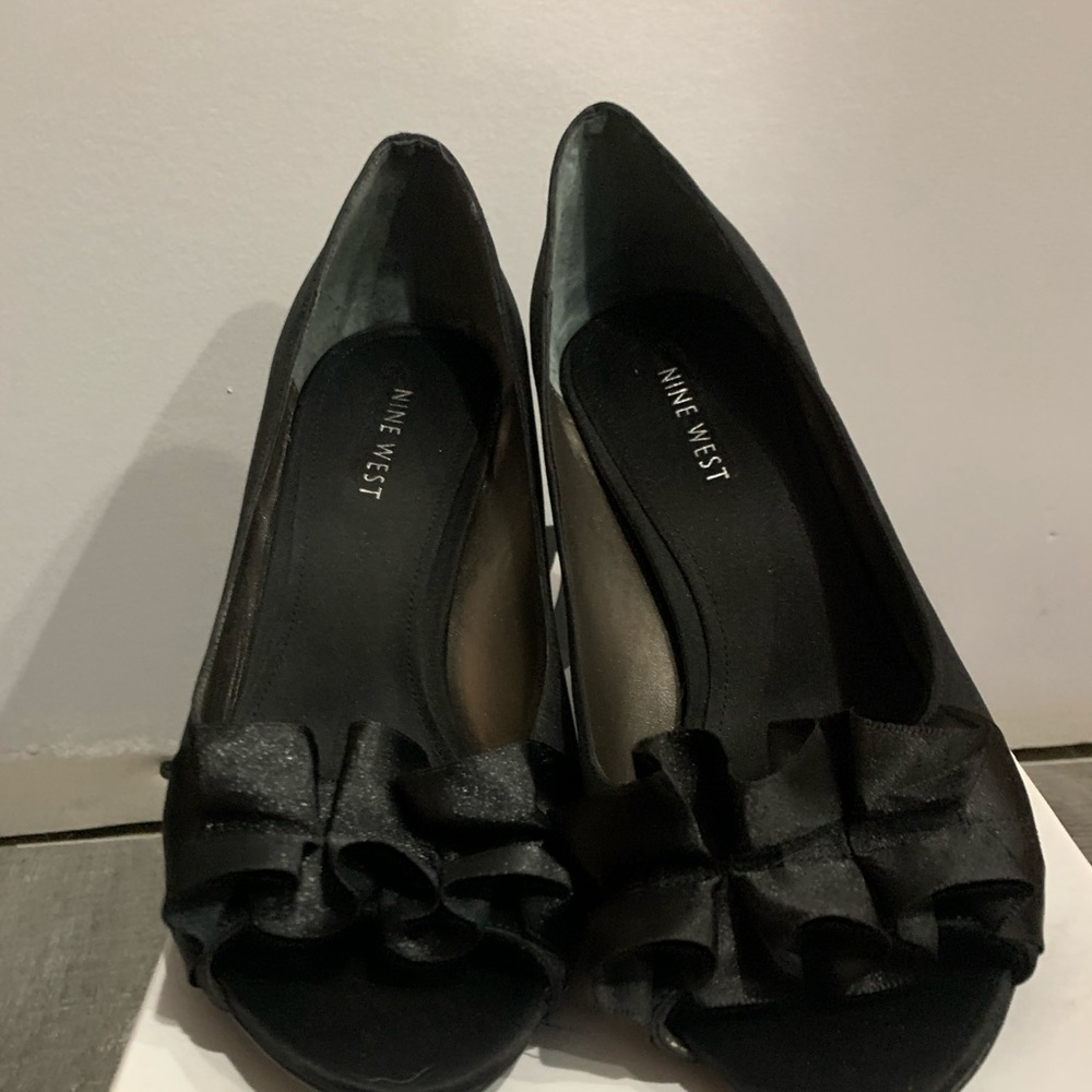 Brand New 9 West black shoes